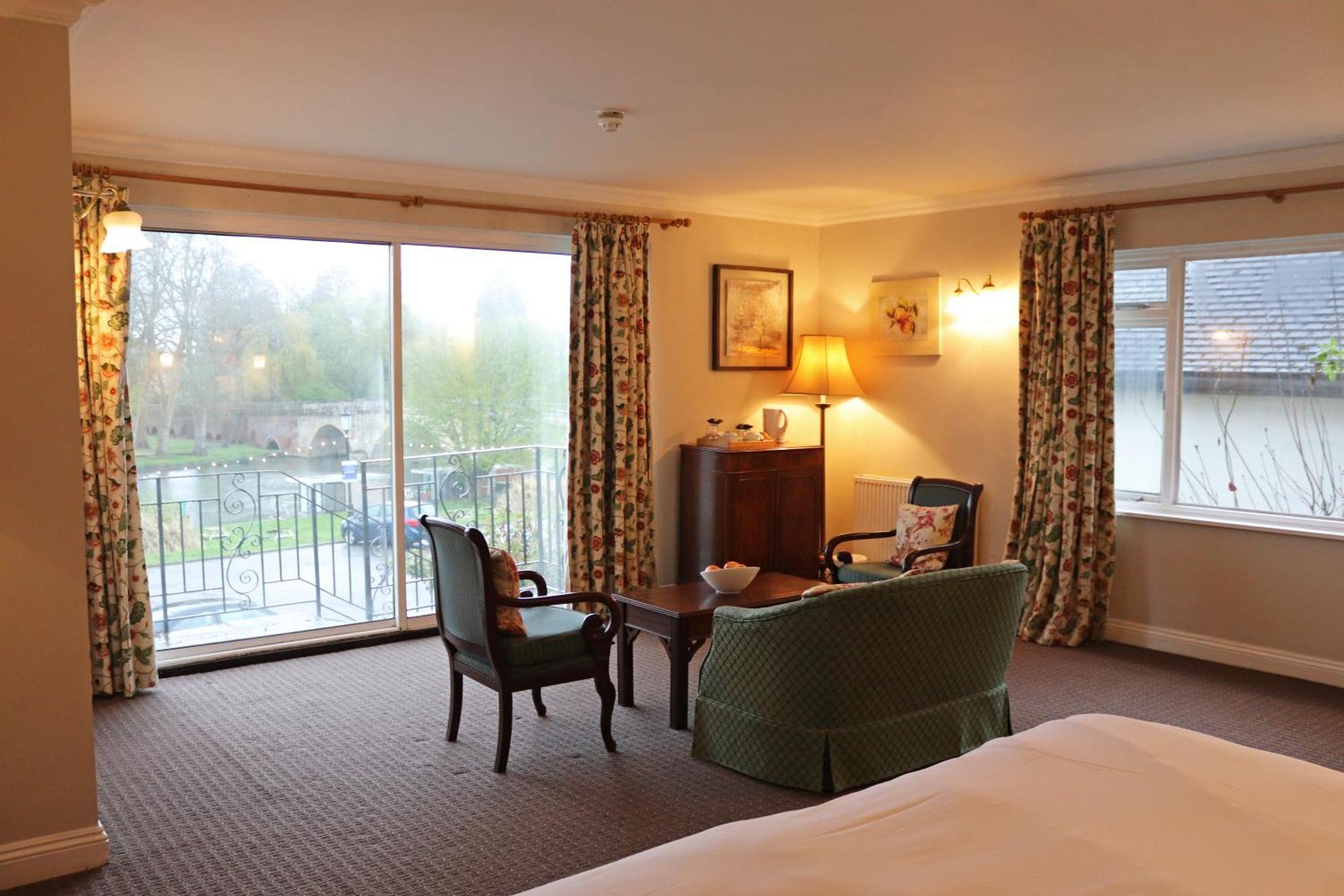 Shillingford Bridge Hotel Wallingford Bagian luar foto