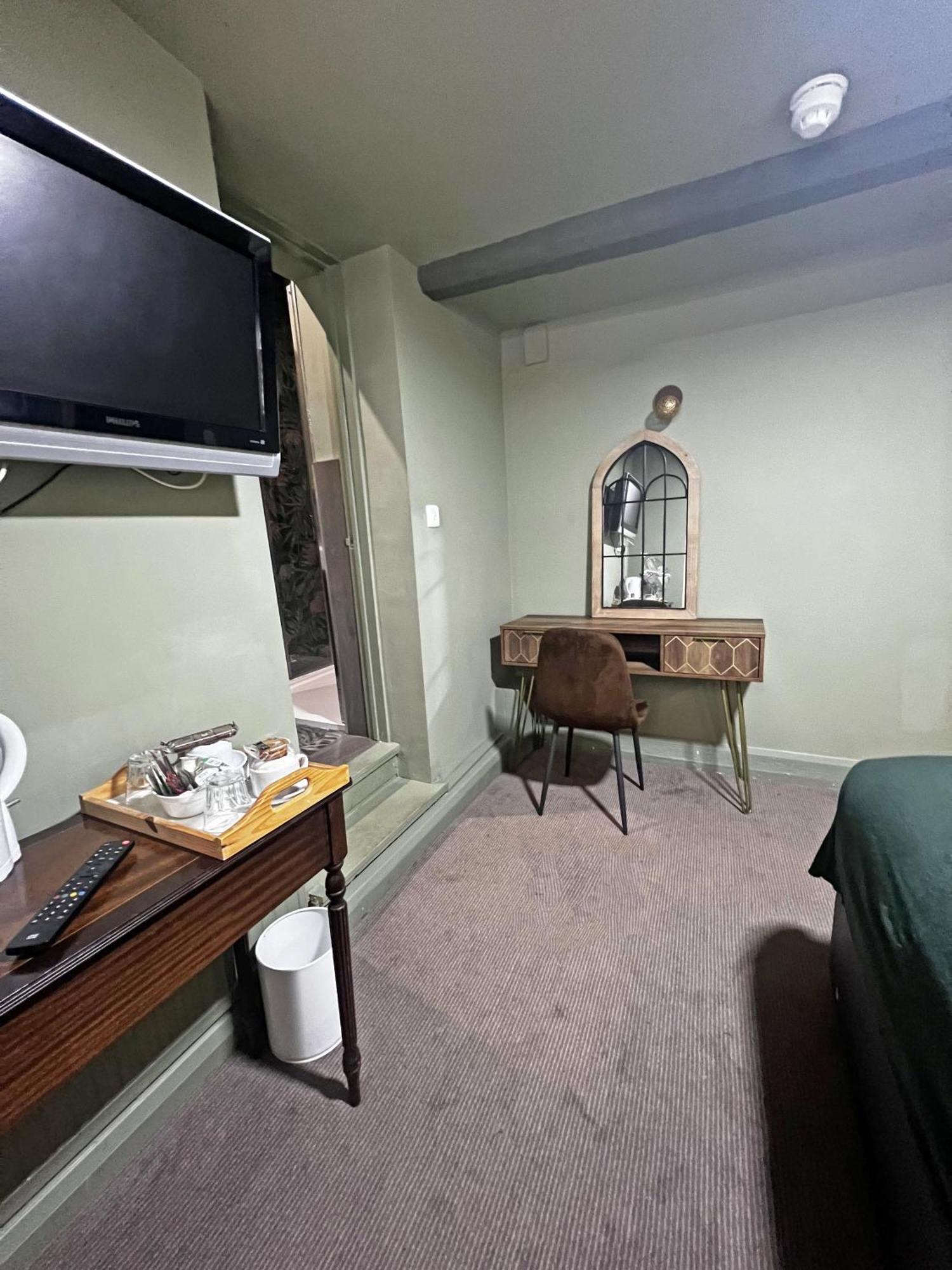 Shillingford Bridge Hotel Wallingford Bagian luar foto