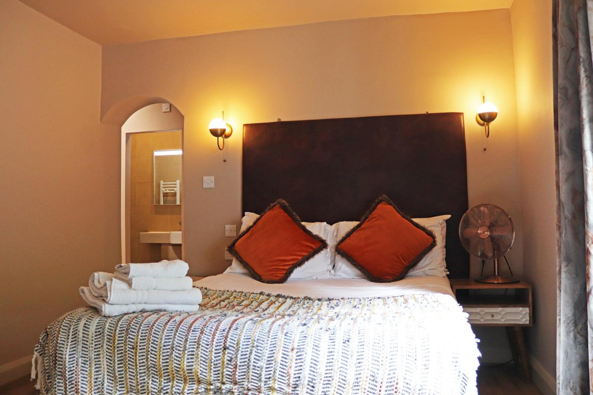 Shillingford Bridge Hotel Wallingford Bagian luar foto