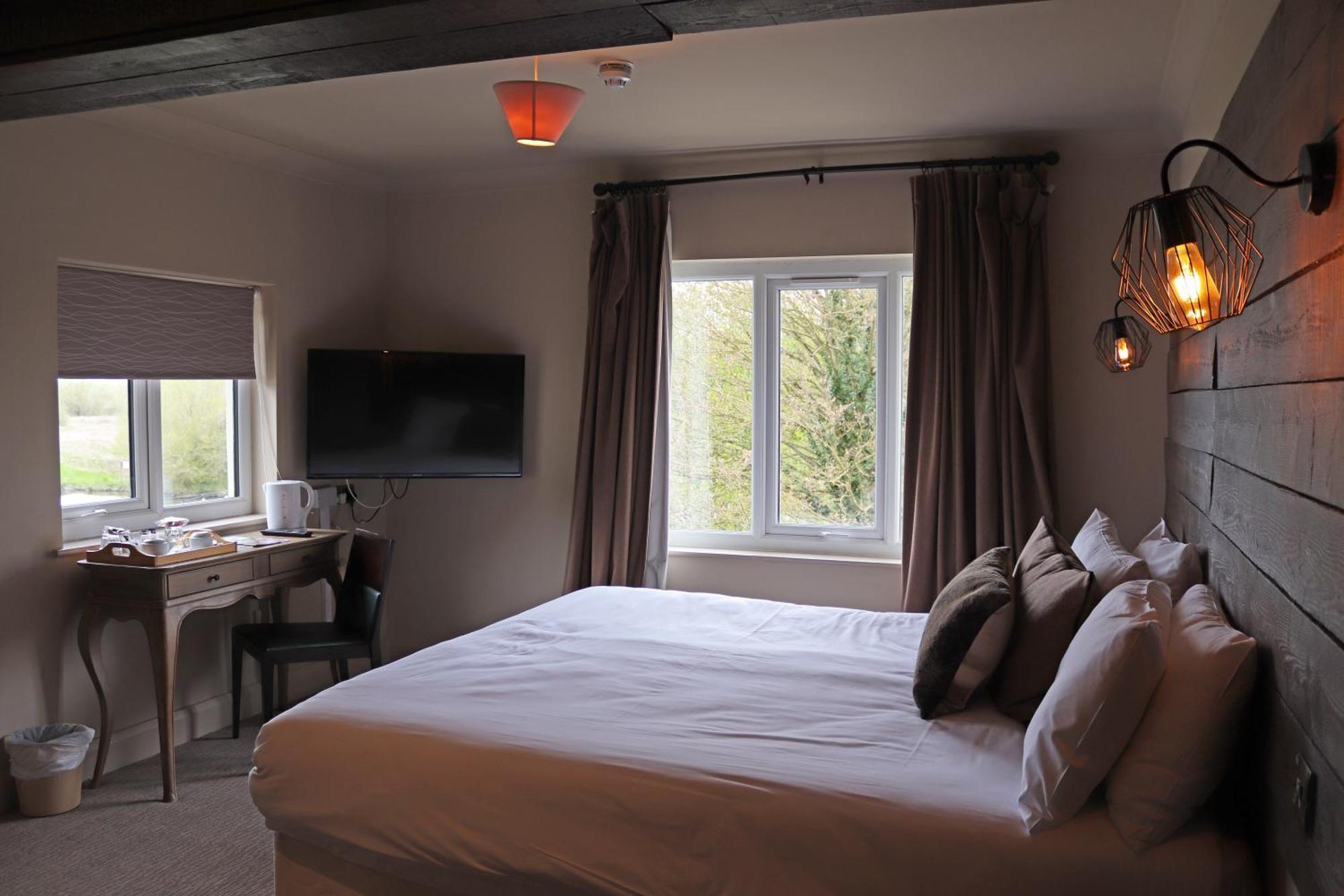 Shillingford Bridge Hotel Wallingford Bagian luar foto