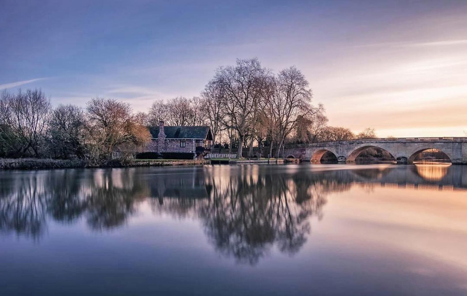 Shillingford Bridge Hotel Wallingford Bagian luar foto